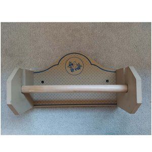 Pfaltzgraff Folk Art pattern Wooden Paper Towel Holder